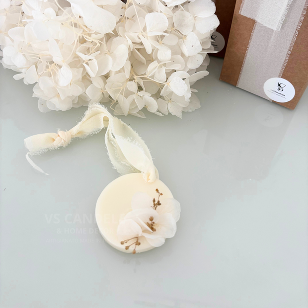 Profumatore con decorazioni botaniche